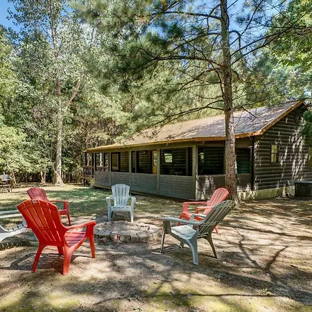 Private Broken Bow Cabin With Hot Tub And Gazebo!